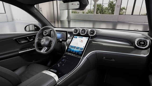 Mercedes-Benz GLC-KLASSE 300e 4MATIC Sport Edition | AMG | Panoramaschuifdak | Premium Plus | Rijassistentiepakket plus | Head-up display | Burmester | Nightpakket | Trekhaak |