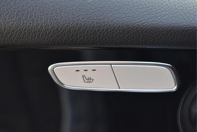 Mercedes-Benz GLC-KLASSE 300e 4MATIC Wegkl. trekhaak, Cruise, Camera, Stoelverwarming, Carplay, DAB