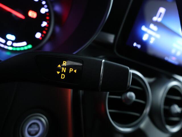 Mercedes-Benz GLC-KLASSE 300 e 4MATIC Premium Panoramadak | Stoelverwarming Inclusief 24 maanden MB Certified garantie voor Europa.