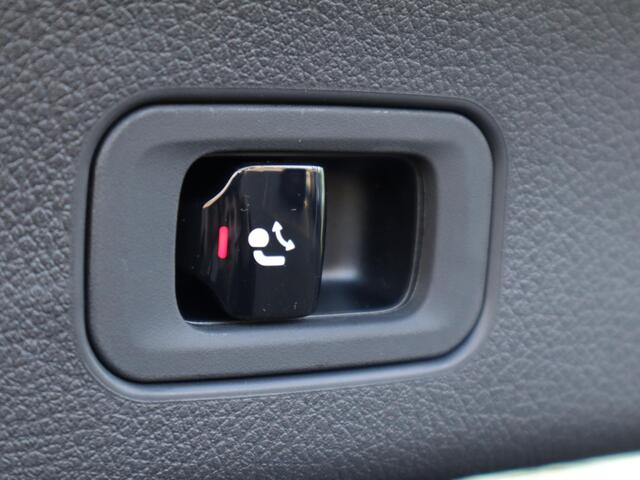 Mercedes-Benz GLC-KLASSE 300e 4MATIC Business Solution AMG