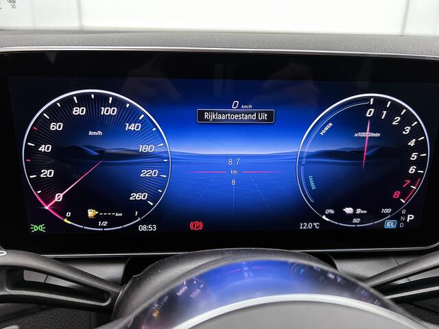 Mercedes-Benz GLC-KLASSE 300e 4MATIC Business Solution Luxury | Advanced pakket | Trekhaak | Sierdelen ruitlook zilvergrijs | Smartphone-integratie | Stoelverwarming | Sfeerverlichting | Warmtewerend, donkergetint glas |