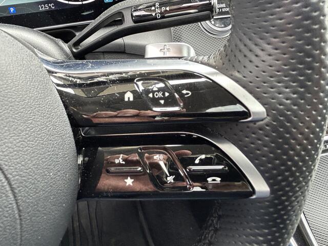 Mercedes-Benz GLC-KLASSE 400e 4Matic AMG 381pk // Panorama dak // Trekhaak // Rijassistentiepakket // Distronic // 360 Camera // 20" AMG // Carplay