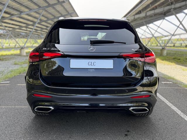 Mercedes-Benz GLC-KLASSE 300e 4MATIC Sport Edition | AMG | Night | Panoramaschuifdak | Premium Plus | Head-up | Rijassistentiepakket Plus | Trekhaak | Burmester |