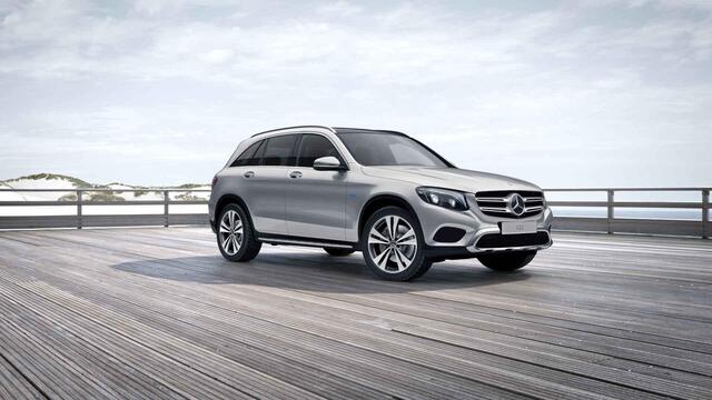 Mercedes-Benz GLC-KLASSE 350e 4MATIC Premium Plus | Panoramadak | Memory | Burmester | Lederen bekleding | Headup |