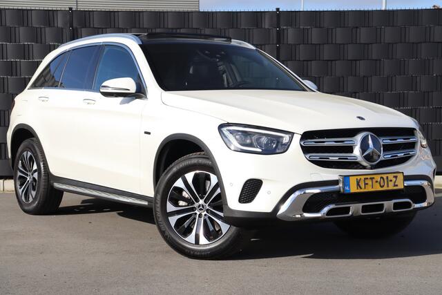 Mercedes-Benz GLC-KLASSE 300e 4MATIC PHEV | Head-up | Leder | Pano | Stoelverwarming | 360 Camera | Burmester