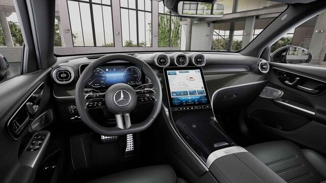 Mercedes-Benz GLC-KLASSE 300e 4MATIC Sport Edition | AMG | Panoramaschuifdak | Premium pakket | Nightpakket | Dodehoekassistent | DIGITAL LIGHT | Rijassistentiepakket plus |