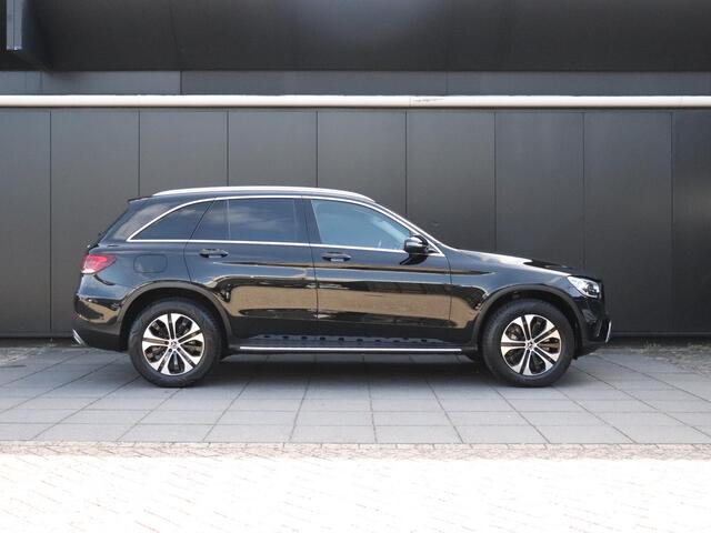 Mercedes-Benz GLC-KLASSE 300e 4MATIC Premium Plus | PANO-DAK | HALF LEDER | TREKHAAK | CAMERA | STOELVERW. | ADAPT. CRUISE | CRUISE | NAVI |