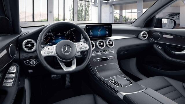 Mercedes-Benz GLC-KLASSE 200 4MATIC Premium | Night | Stoelverwarming | Widescreen | Getint glas |