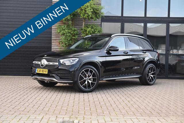 Mercedes-Benz GLC-KLASSE 300e 4MATIC Premium Plus AMG Line Pano Camera Sfeer verlichting