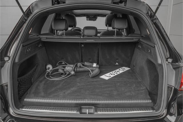 Mercedes-Benz GLC-KLASSE 300e 4MATIC Premium Plus Luchtvering Pano Burmester 360° Elek Trekhaak