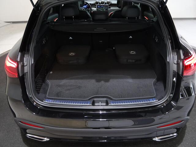 Mercedes-Benz GLC-KLASSE 300e 4MATIC Sport Edition | AMG | Panoramaschuifdak | Premium pakket | 360 Camera | Matrix LED koplampen |