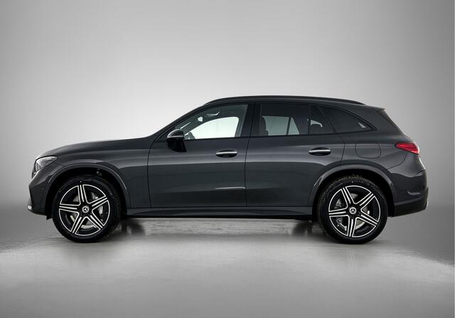 Mercedes-Benz GLC-KLASSE 300e 4MATIC Business Solution AMG | Premium | Nightpakket | Trekhaak | 20 inch vijfspaaks AMG-velgen | Smartphone-integratie | 360° camera | Sfeerverlichting |