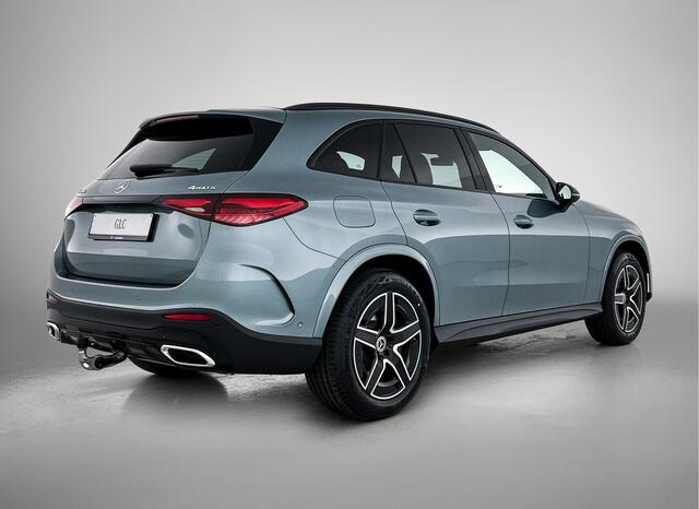 Mercedes-Benz GLC-KLASSE 300e 4MATIC Business Solution AMG | Advanced plus pakket | Nightpakket | Trekhaak | Middenconsole metaalstructuur | 19" vijfspaaks lichtmetalen AMG-velgen | URBAN GUARD Plus | Warmtewerend, donkergetint glas |