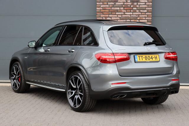 Mercedes-Benz GLC-KLASSE AMG 43 4MATIC | Luchtvering | Distronic+ | Carbon | Memory | Burmester | Panoramadak | HUD | Trekhaak | Nightpakket | Leder | Surround Camera | Keyless Go |