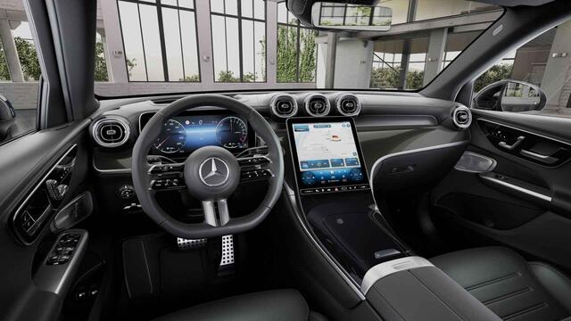 Mercedes-Benz GLC-KLASSE 300e 4MATIC Sport Edition | Panoramaschuifdak | Premium Plus | Night | Head-up | Rijassistentiepakket Plus | Trekhaak | Burmester |