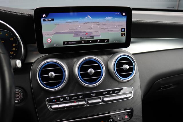 Mercedes-Benz GLC-KLASSE 300e 4MATIC AMG Line | Distronic+ | Memory | Trekhaak | HUD | Verwarmd Stuurwiel | Leder | Keyless Go | Augmented Reality |