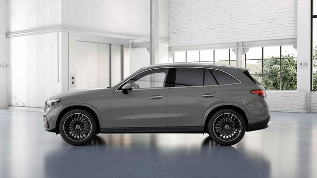 Mercedes-Benz GLC-KLASSE 300e 4MATIC Business Solution AMG | Premium Pakket | Trekhaak | Winterpakket | Panoramaschuifdak | Treeplanken |