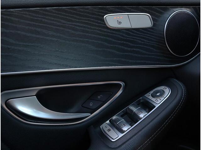 Mercedes-Benz GLC-KLASSE 300 4MATIC Advantage Panoramadak | Trekhaak | Camera