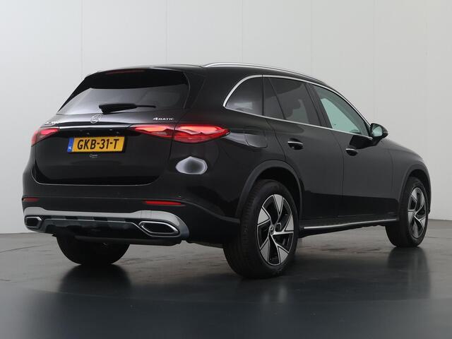 Mercedes-Benz GLC-KLASSE 300e 4MATIC Luxury Line | Trekhaak | Panoramadak | Memory | Stoelverwarming | Treeplanken |