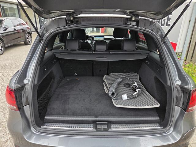 Mercedes-Benz GLC-KLASSE 300e 4MATIC 19"/Leder + memory l+r/Matrix LED/Dodehoek/Adaptieve cruise/360 camera/Stoelverwarming