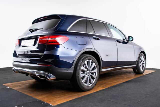 Mercedes-Benz GLC-KLASSE 300 4MATIC Exclusive exterieur - Trekhaak - Panoramadak - Zitcomfortpakket voor - Interieurverlichtingspakket - Garmin Map Pilot - Spoorpakket - Parkeerpakket - Easy Pack-achterklep -