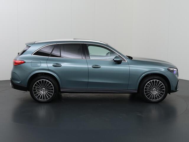 Mercedes-Benz GLC-KLASSE 300e 4MATIC Sport Edition | AMG | Trekhaak | Panoramadak | Digital Light | Memory |
