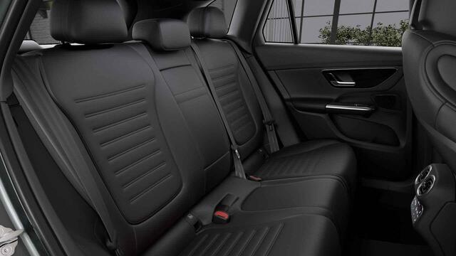Mercedes-Benz GLC-KLASSE 300e 4MATIC AMG Line | Panoramadak | Multibeam | Memory | Headup | Digital Light | Multispaaks velgen |