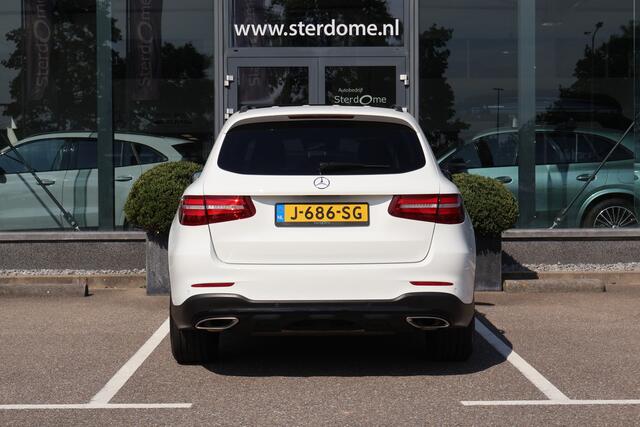Mercedes-Benz GLC-KLASSE 300 4MATIC l AMG line l 245 PK l Panoramadak l Burmester l Stoelkoeling en stoelverwarming l Keyless Go l Distronic l Trekhaak wegklapbare l Leer l Adaptief LED high intelligent l Warmte werend en geluidswerend glas l Comand l 360 gr Camera l PTS l