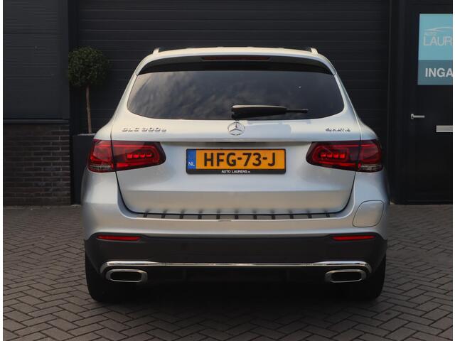 Mercedes-Benz GLC-KLASSE 300e 4MATIC AMG Line | Pano | Trekhaak | Burmester | ACC | Apple Carplay/Android Auto
