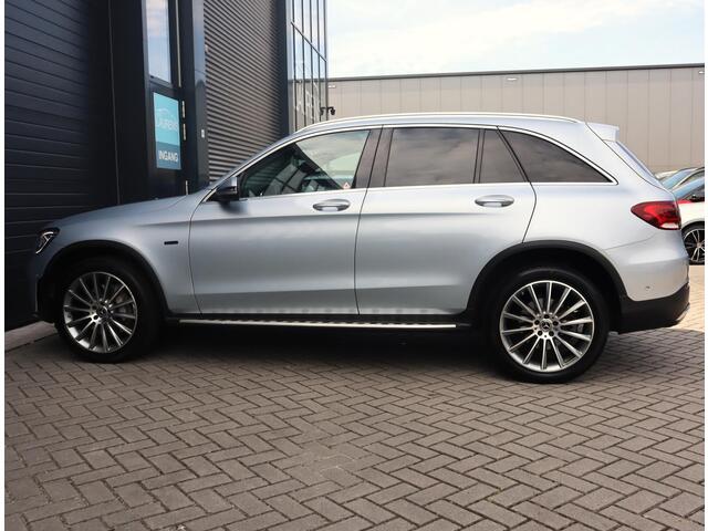 Mercedes-Benz GLC-KLASSE 300e 4MATIC AMG Line | Pano | Trekhaak | Burmester | ACC | Apple Carplay/Android Auto