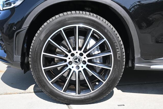 Mercedes-Benz GLC-KLASSE 300e 4MATIC Business Solution AMG | TREKHAAK | SCHUIF/KANTELDAK | 360 CAMERA | STOELVERWARMING | MEMORY | NAVI | APPLECARPLAY/ANDROIDAUTO | ALL-SEASONBANDEN | PDC | LMV