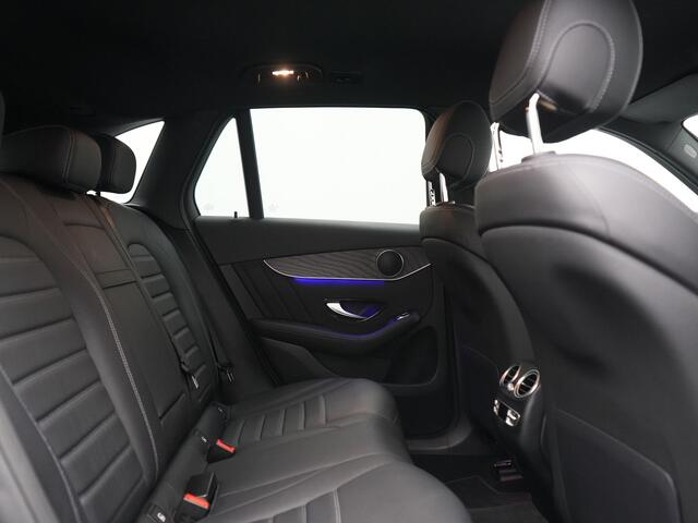 Mercedes-Benz GLC-KLASSE 300e 4MATIC Business Solution AMG PHEV 313pk Dealer O.H. | Trekhaak Afn. | Adaptive Cruise | Head Up | 360 Camera | Multi Beam LED | Lederen Sportstoelen Memory & Massage | Sfeerverlichting | Stoelverwarming | Apple Carplay | Blis | Navigatie | DAB | Plug
