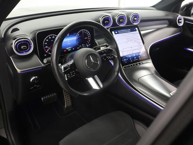 Mercedes-Benz GLC-KLASSE 300e 4MATIC AMG Line | Night | Panoramadak | Memory | Trekhaak | Digital light | Sfeerverlichting |