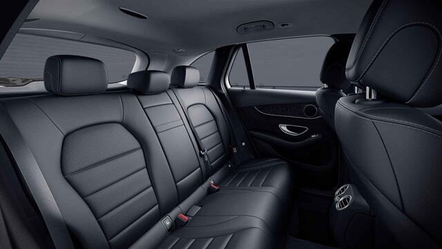 Mercedes-Benz GLC-KLASSE 250 4MATIC Premium Plus | Trekhaak | AMG | Getint glas |