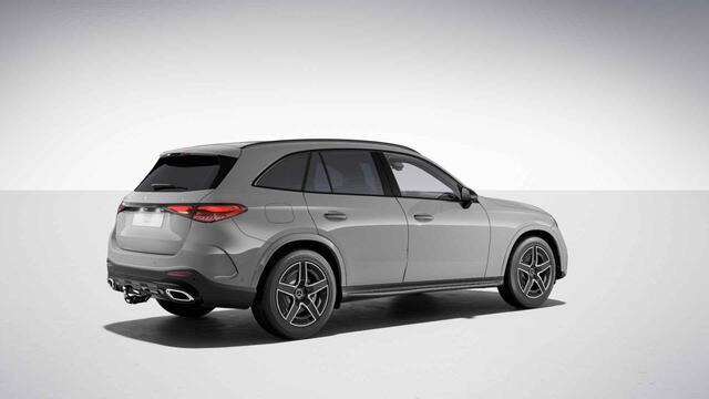 Mercedes-Benz GLC-KLASSE 300e 4MATIC Business Solution AMG | Premium | Treeplanken | Panoramaschuifdak | Trekhaak | Night Pakket |