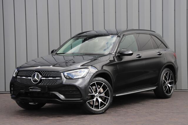 Mercedes-Benz GLC-KLASSE 300e AMG 4-Matic | 320PK | Luchtvering | Head-up | Burmester | Keyless-go | Sfeerverlichting | Pano | Memory | Multibeam | 2020.