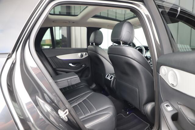 Mercedes-Benz GLC-KLASSE 300e AMG 4-Matic | 320PK | Luchtvering | Head-up | Burmester | Keyless-go | Sfeerverlichting | Pano | Memory | Multibeam | 2020.