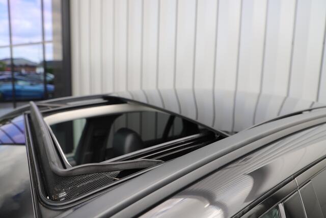 Mercedes-Benz GLC-KLASSE 300e AMG 4-Matic | 320PK | Luchtvering | Head-up | Burmester | Keyless-go | Sfeerverlichting | Pano | Memory | Multibeam | 2020.