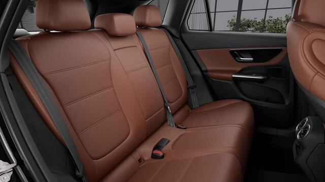 Mercedes-Benz GLC-KLASSE 300e 4MATIC Luxury Line | Bruin interieur | Panoramadak | Stoelverwarming | Memory |