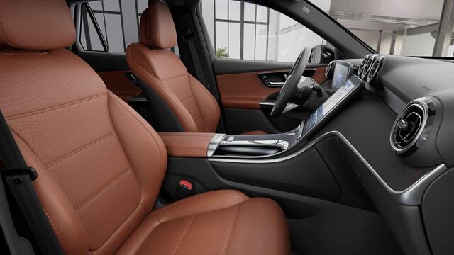 Mercedes-Benz GLC-KLASSE 300e 4MATIC Luxury Line | Bruin interieur | Panoramadak | Stoelverwarming | Memory |