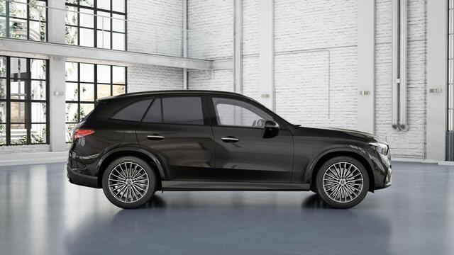 Mercedes-Benz GLC-KLASSE 300e 4MATIC Business Solution AMG | Premium Pakket | Trekhaak | Panoramaschuifdak | Treeplanken |