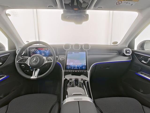 Mercedes-Benz GLC-KLASSE 300 e 4MATIC Plug-In Hybride | Trekhaak | Memory voorstoelen | Stuur en Stoelverwarming | Dode Hoek Ass. | CarPlay | Inclusief 24 maanden MB Certified garantie voor Europa.