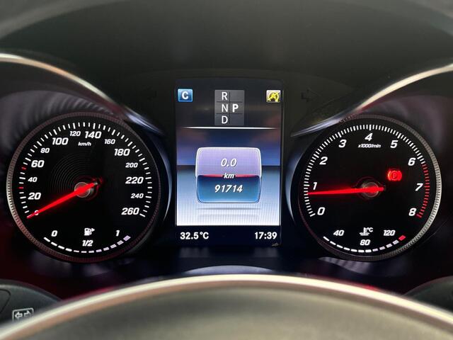 Mercedes-Benz GLC-KLASSE 250 4MATIC Premium Plus | Panoramadak | Burmester | Trekhaak | Keyless | Treeplanken |