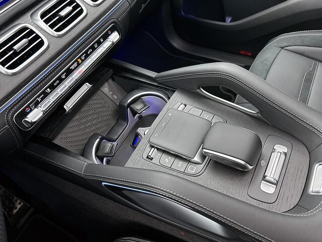 Mercedes-Benz GLE-KLASSE AMG 53 Hybrid 4MATIC+ Night Edition Premium Plus | 22 inch AMG velgen | Trekhaak | Verlichte treeplanken | Winterpakket | Remklauwen in rood | Rijassistentiepakket | Warmtecomfortpakket | AIR BALANCE pakket | Burmester® 3D sound systeem | Multibeam LED |