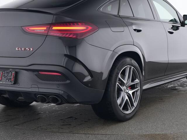 Mercedes-Benz GLE-KLASSE Coupé Mercedes-AMG 53 Hybrid 4MATIC+ Premium Plus Trekhaak | Panorama Schuif-Kanteldak | AMG Night Pakket | Distronic | Parkeerpakket met 360°-camera | Lederen Bekleding. Inclusief 24 maanden MB Certified garantie voor Europa.