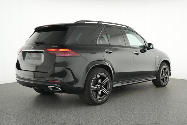 Mercedes-Benz GLE-KLASSE 400 AMG-Line // Luchtvering // Trekhaak 3.500kg // Distronic // Leder // Memory // Panoramadak // 360 Camera // Headup