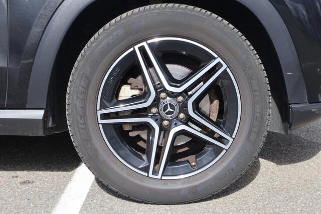 Mercedes-Benz GLE-KLASSE 300 d 4MATIC l Panoramadak l MBUX l Camera l LED High performance l Spiegel pakket l Smartphone integratie l Wegklapbare trekhaak l Elektrische bedienbare achterklep l Tempomaat l Dode hoek assistent l Adaptief groot licht assistent l BTW auto I Parkeer p