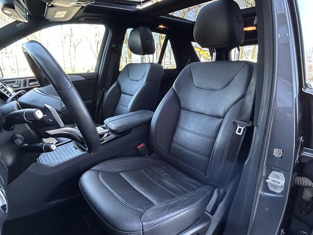 Mercedes-Benz GLE-KLASSE 350 d 4Matic AMG // Luchtvering // Panoramadak // Trekhaak 3500kg // 360 Camera // Leder