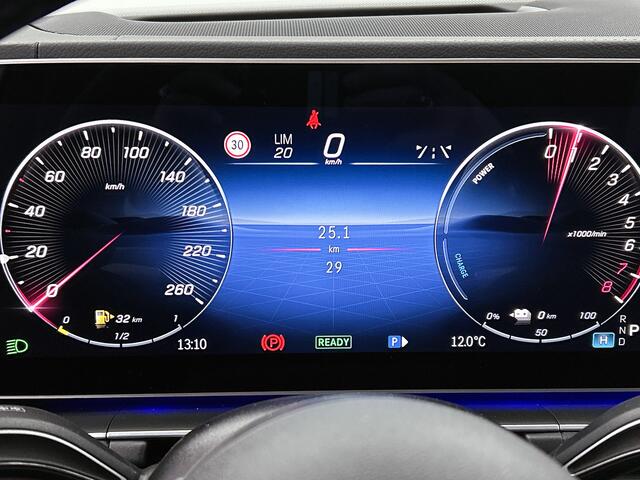 Mercedes-Benz GLE-KLASSE 400 e 4MATIC Sport Edition Premium Plus | Winterpakket | Nightpakket | Verlichte treeplanken | Trekhaak | Smartphone-integratie | Panoramaschuifdak | 22 inch vijf-dubbelspaaks AMG-velgen | GUARD 360° PLUS | 360° camera |