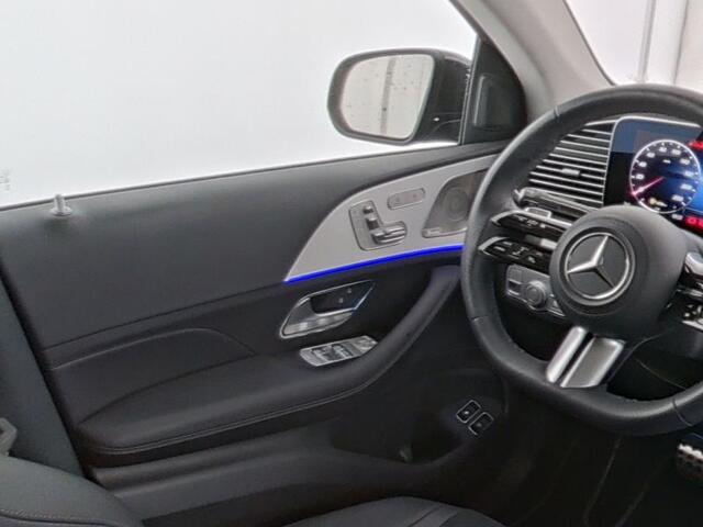 Mercedes-Benz GLE-KLASSE Coupé 400 e 4MATIC AMG Plug-In Hybride | Night Pakket | Airmatic luchtvering | Distronic | AC en DC Laden | Trekhaak | Panorama Schuif-Kanteldak | 22 Inch AMG Velgen. Inclusief 24 maanden MB Certified garantie voor Europa.